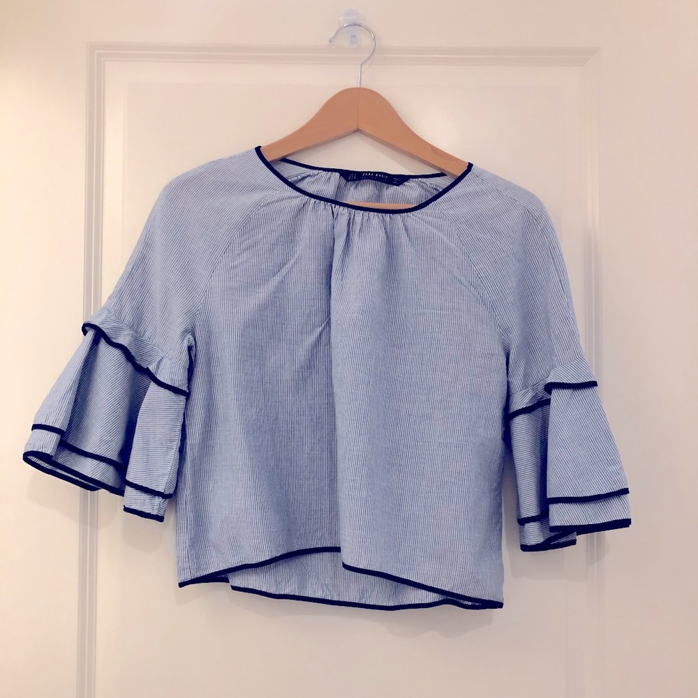 Zara top with ruffled sleeves